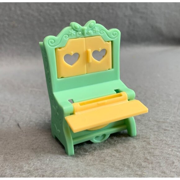 Hasbro My Little Pony Pop Fluttershy Cottage Decorator Furniture piece 2013 - Picture 3 of 5
